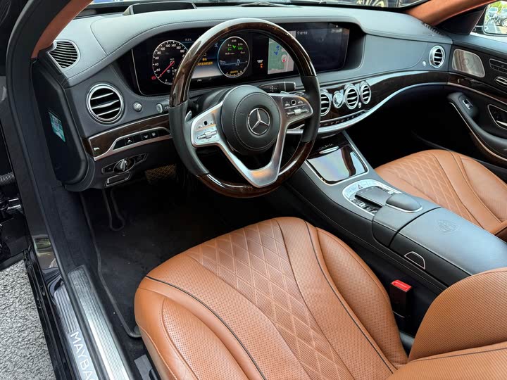 Фото 5 - Mercedes-Benz Maybach S-Class