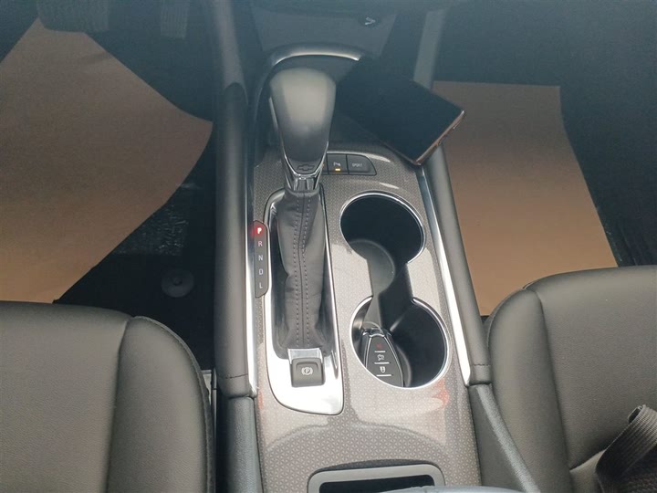 Фото 14 - Chevrolet Malibu XL