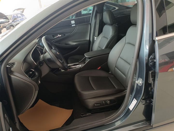 Фото 15 - Chevrolet Malibu XL