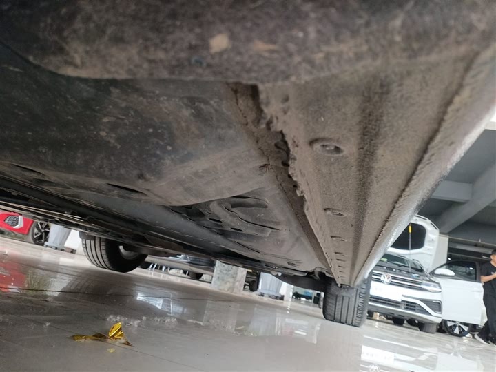 Фото 22 - Chevrolet Malibu XL