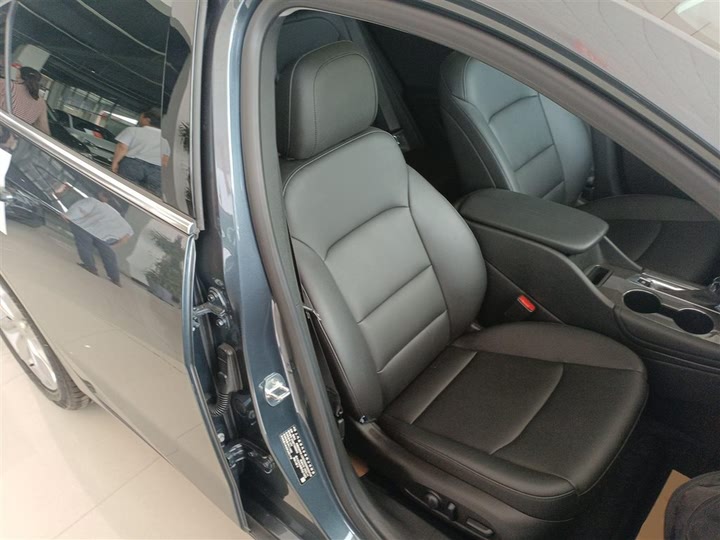 Фото 25 - Chevrolet Malibu XL