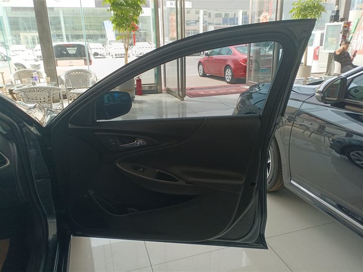 Фото 26 - Chevrolet Malibu XL