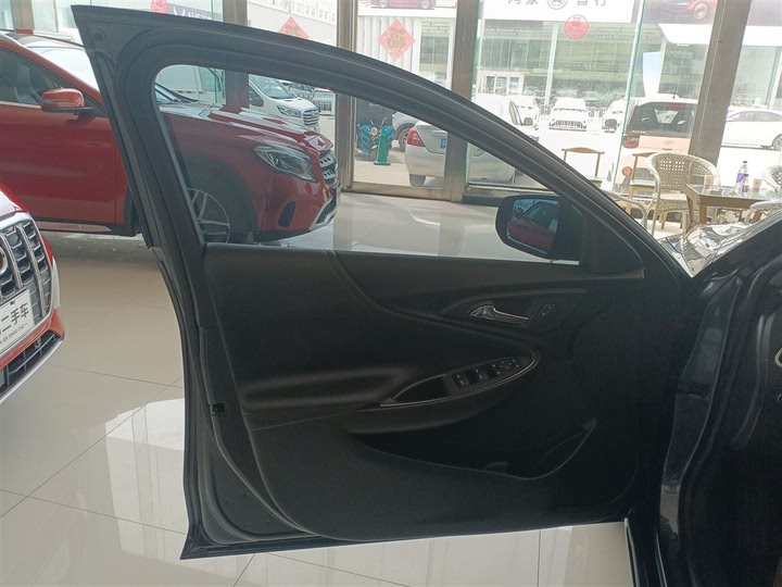 Фото 28 - Chevrolet Malibu XL