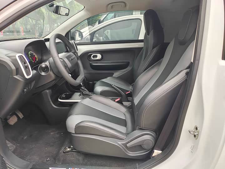 Фото 4 - Roewe Clever