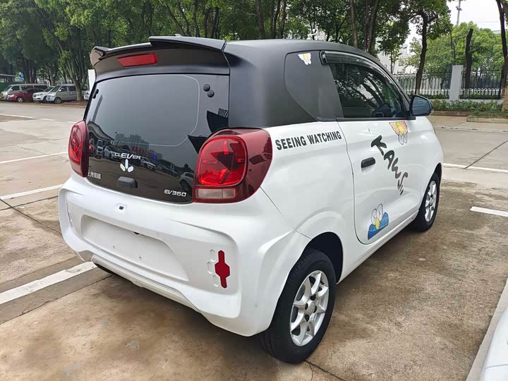 Фото 8 - Roewe Clever