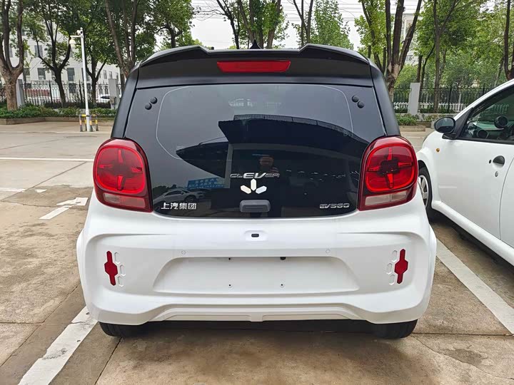 Фото 9 - Roewe Clever