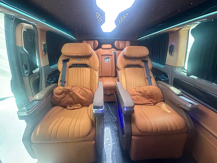 Фото 7 - Mercedes-Benz Vito