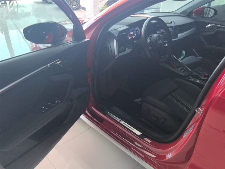 Фото 16 - Audi A3