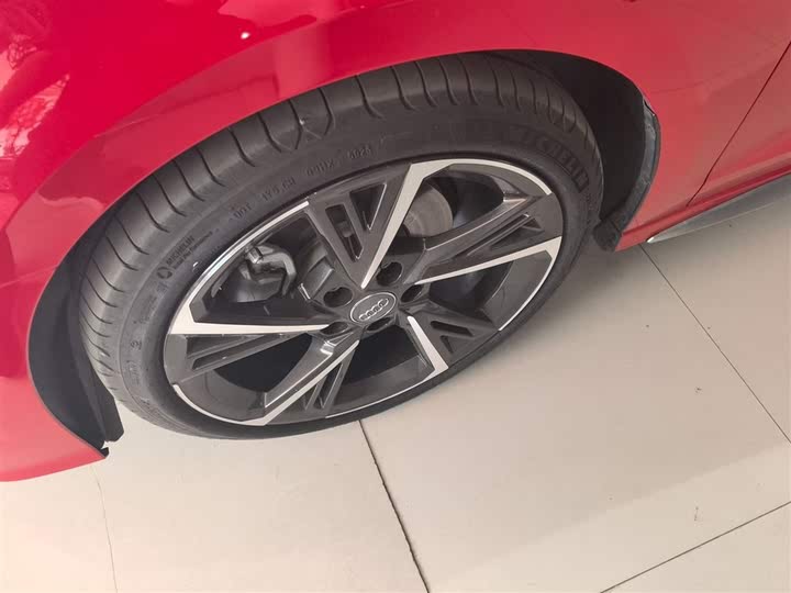 Фото 23 - Audi A3