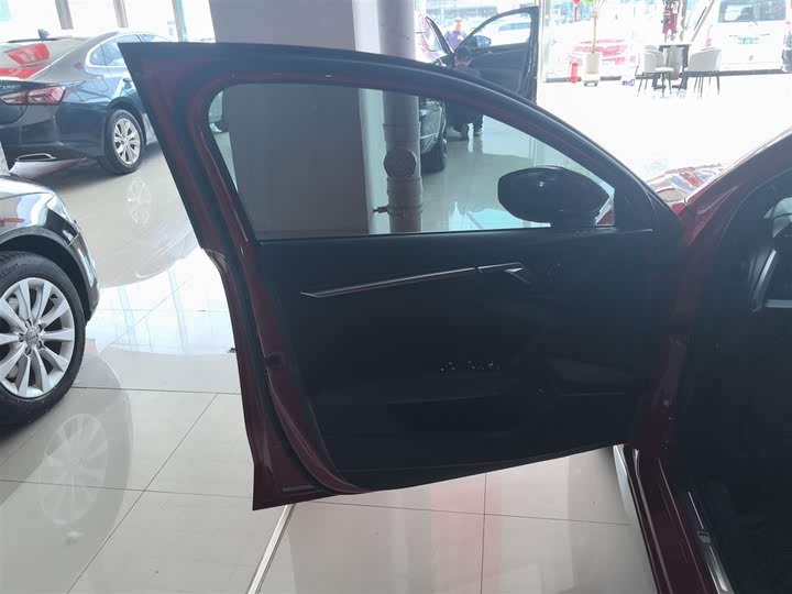 Фото 28 - Audi A3