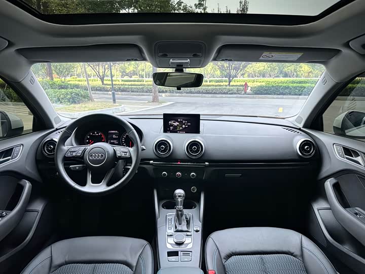 Фото 14 - Audi A3