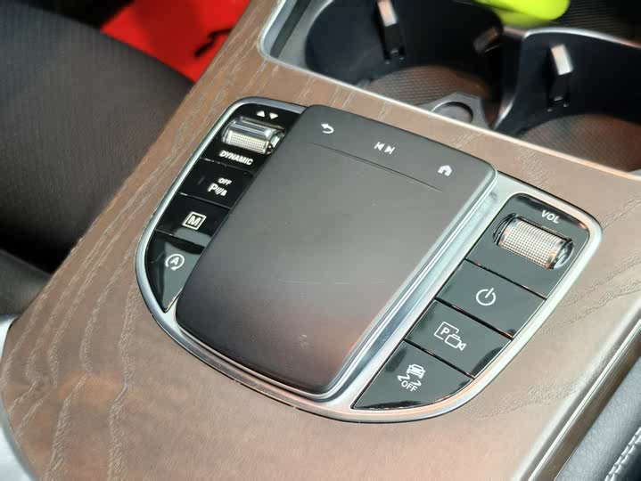 Фото 13 - Mercedes-Benz GLC-Class