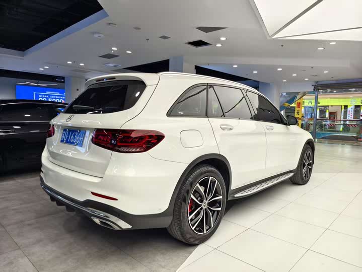 Фото 16 - Mercedes-Benz GLC-Class