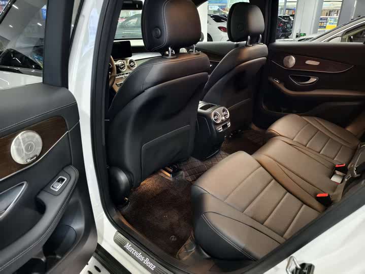 Фото 7 - Mercedes-Benz GLC-Class