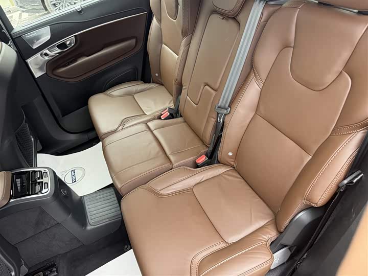 Фото 12 - Volvo XC90 Hybrid