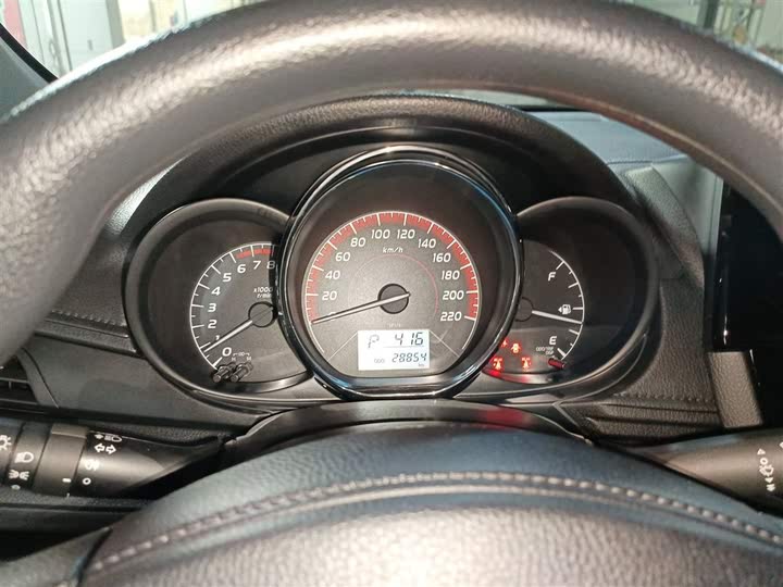 Фото 12 - Toyota Vios