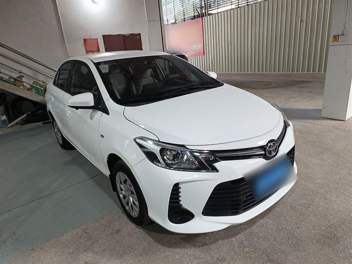 Фото 4 - Toyota Vios