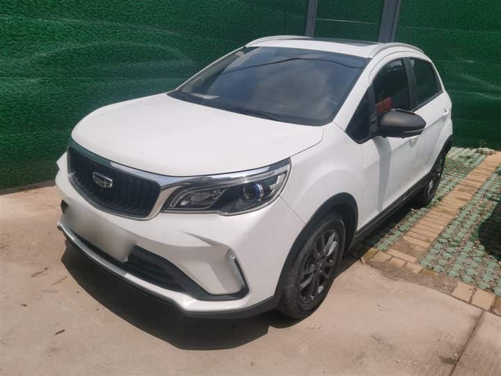 Фото 2 - Geely Vision X3