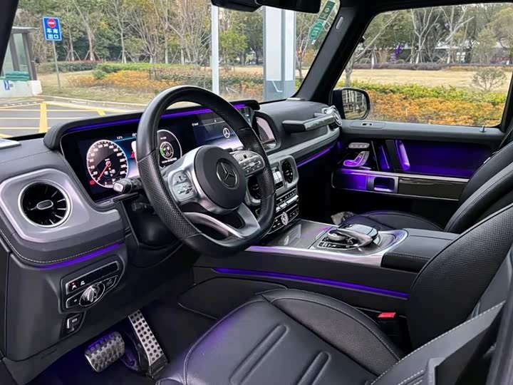 Фото 8 - Mercedes-Benz G-Class