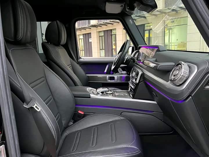 Фото 9 - Mercedes-Benz G-Class