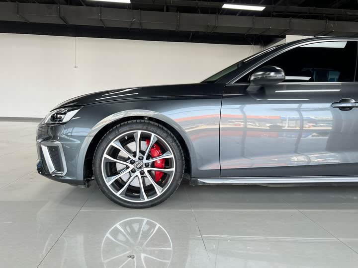 Фото 7 - Audi S4