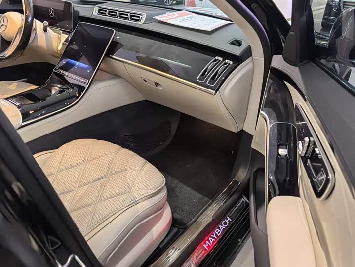 Фото 11 - Mercedes-Benz Maybach S-Class