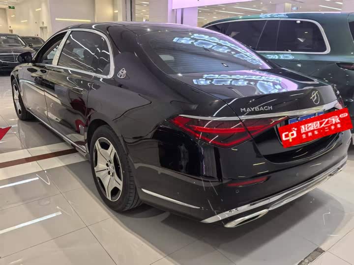 Фото 2 - Mercedes-Benz Maybach S-Class