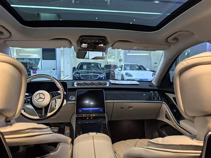 Фото 8 - Mercedes-Benz Maybach S-Class