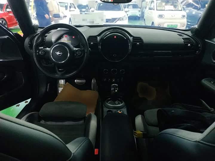 Фото 10 - Mini Clubman JCW