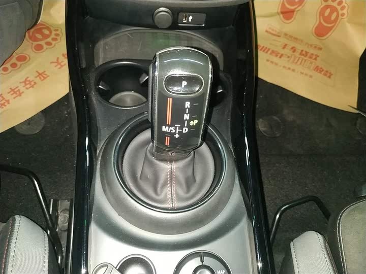 Фото 14 - Mini Clubman JCW