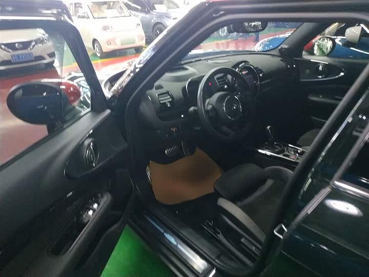 Фото 16 - Mini Clubman JCW