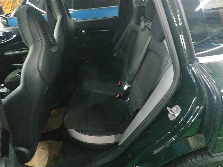 Фото 17 - Mini Clubman JCW