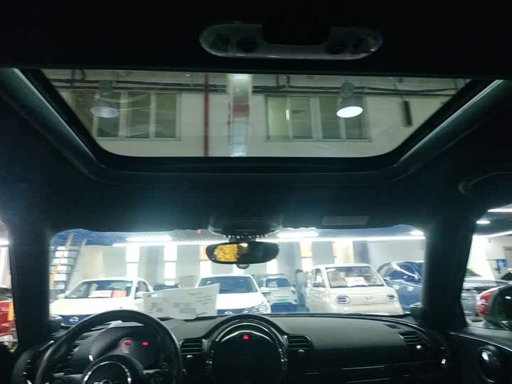 Фото 18 - Mini Clubman JCW