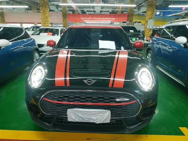 Фото 3 - Mini Clubman JCW