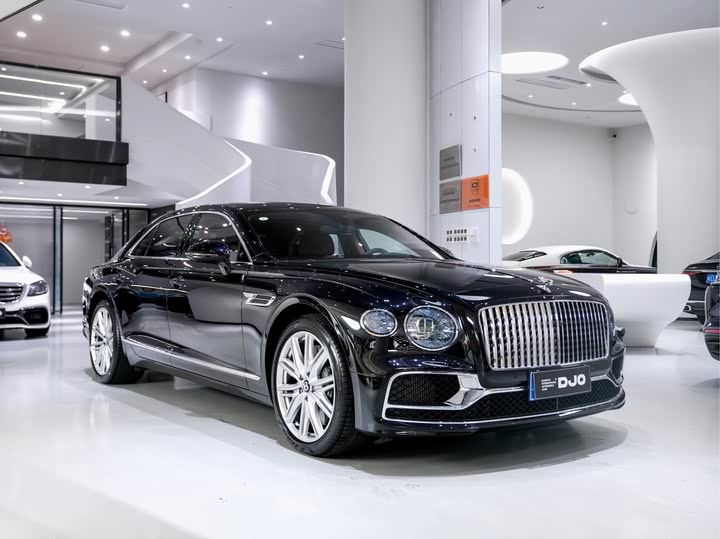 Фото 3 - Bentley Flying Spur