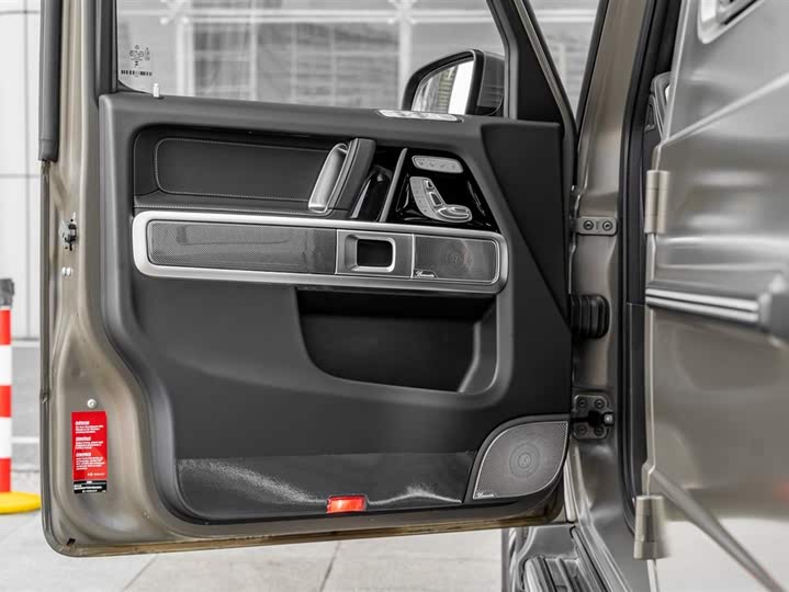 Фото 16 - Mercedes-Benz G-Class