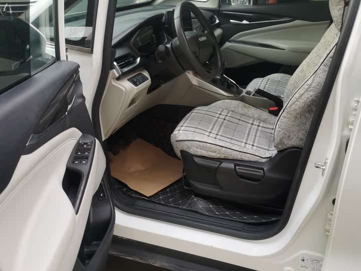 Фото 13 - Maxus G50