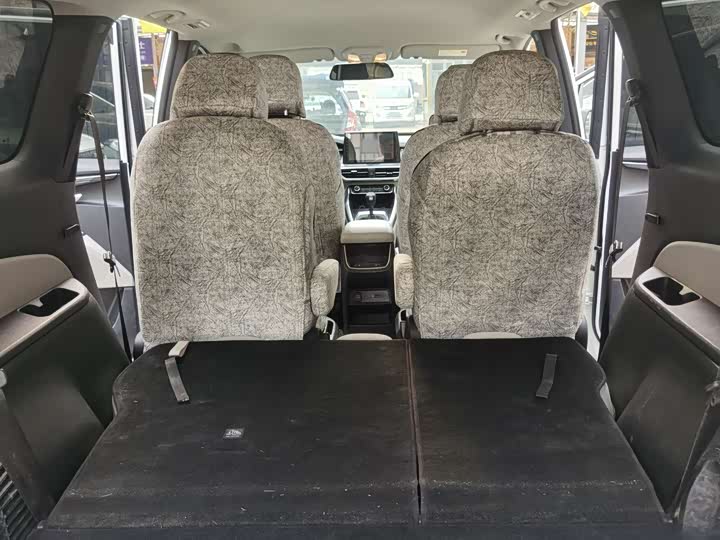 Фото 21 - Maxus G50