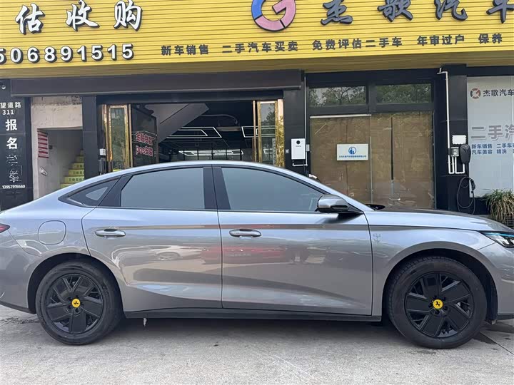 Фото 4 - BYD Qin L