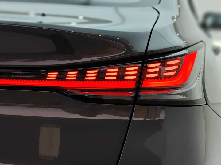 Фото 16 - Changan Raeton Plus