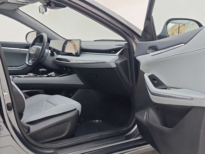 Фото 17 - Changan Raeton Plus