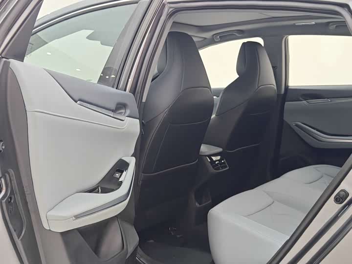 Фото 23 - Changan Raeton Plus