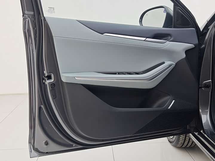 Фото 27 - Changan Raeton Plus