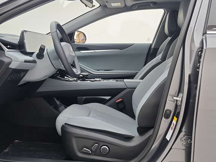 Фото 6 - Changan Raeton Plus