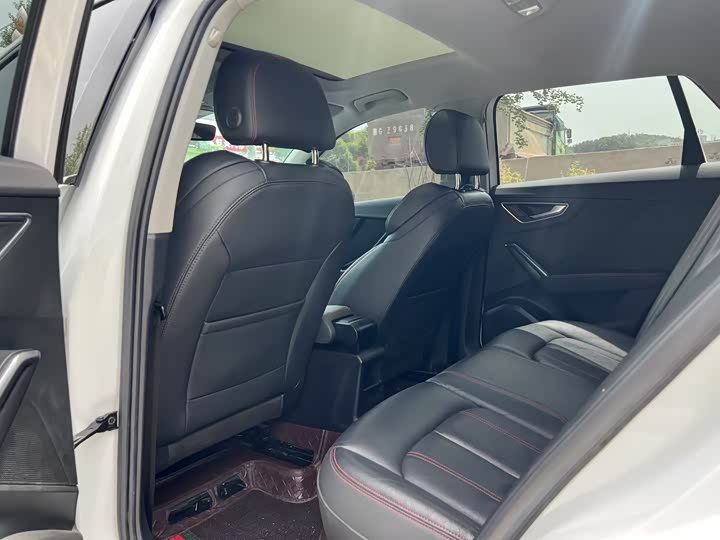 Фото 5 - Audi Q2L