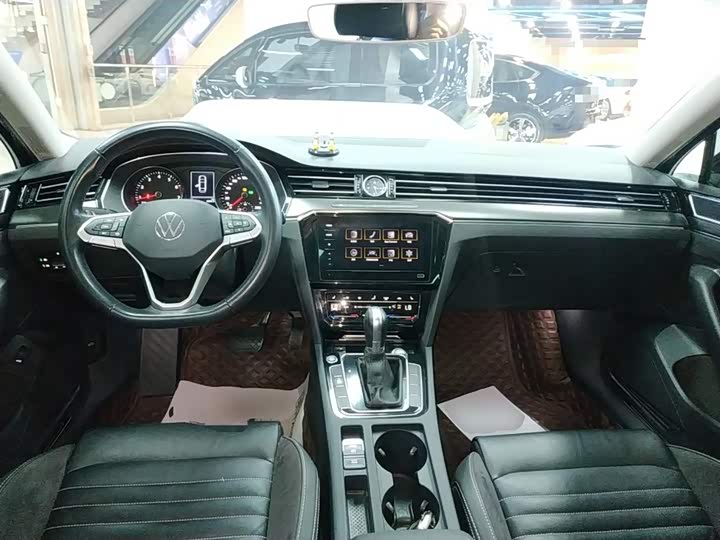 Фото 10 - Volkswagen Magotan