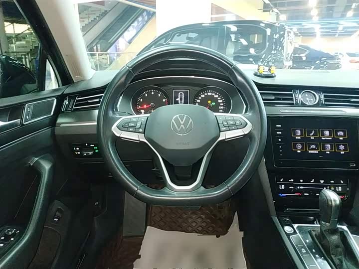 Фото 11 - Volkswagen Magotan