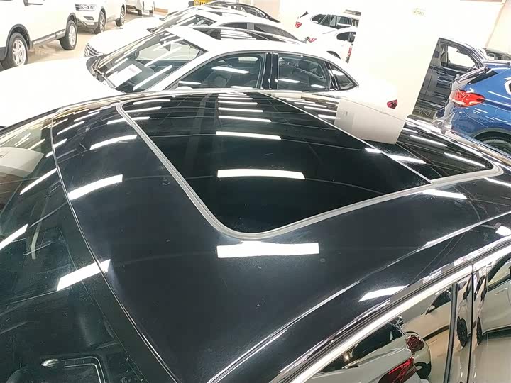 Фото 31 - Volkswagen Magotan