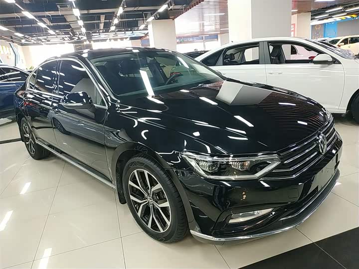 Фото 4 - Volkswagen Magotan