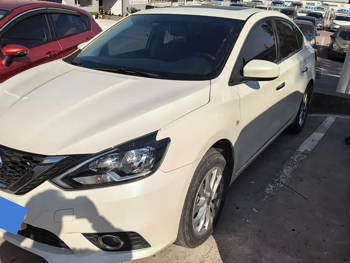 Фото 2 - Nissan Sylphy